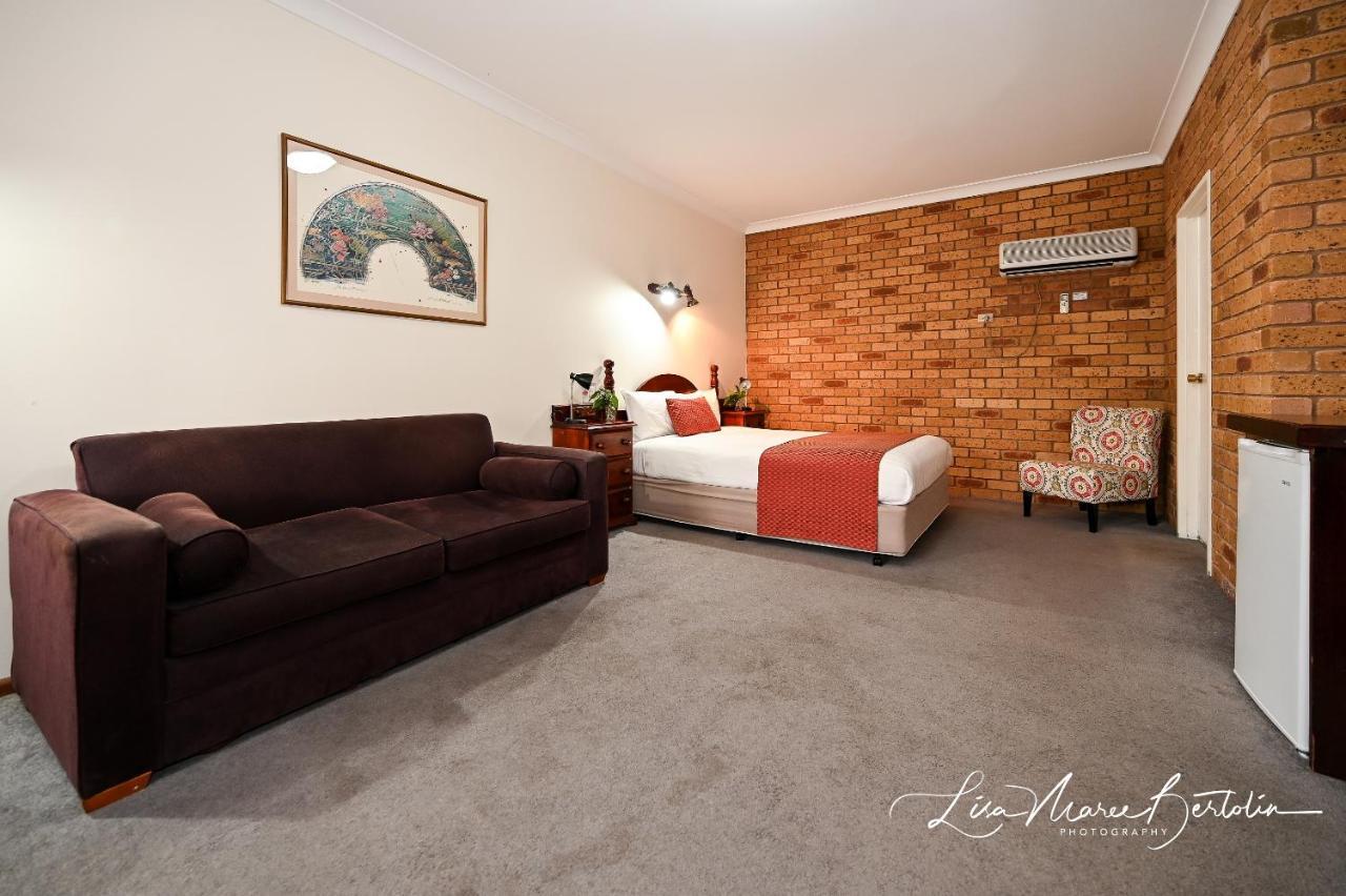 Narrandera Club Motor Inn Exterior foto