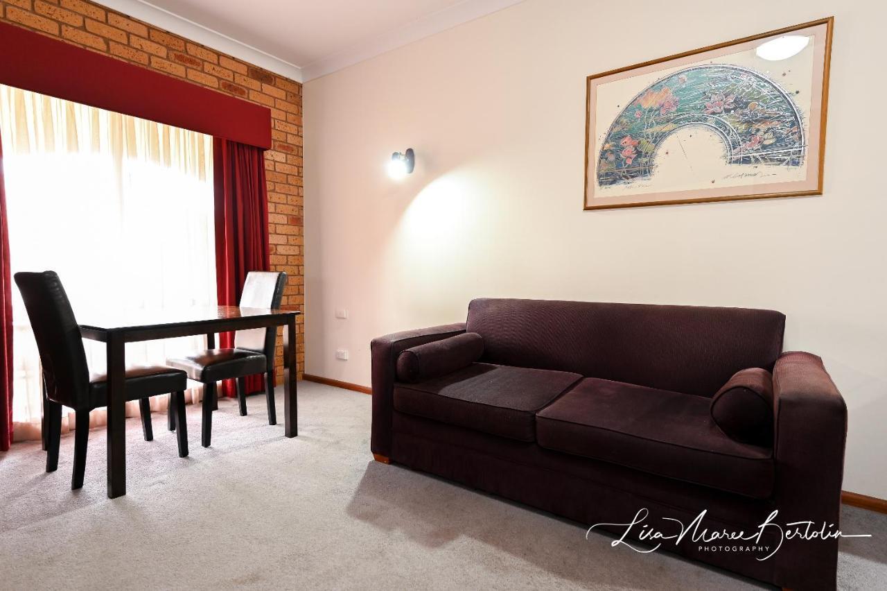 Narrandera Club Motor Inn Exterior foto